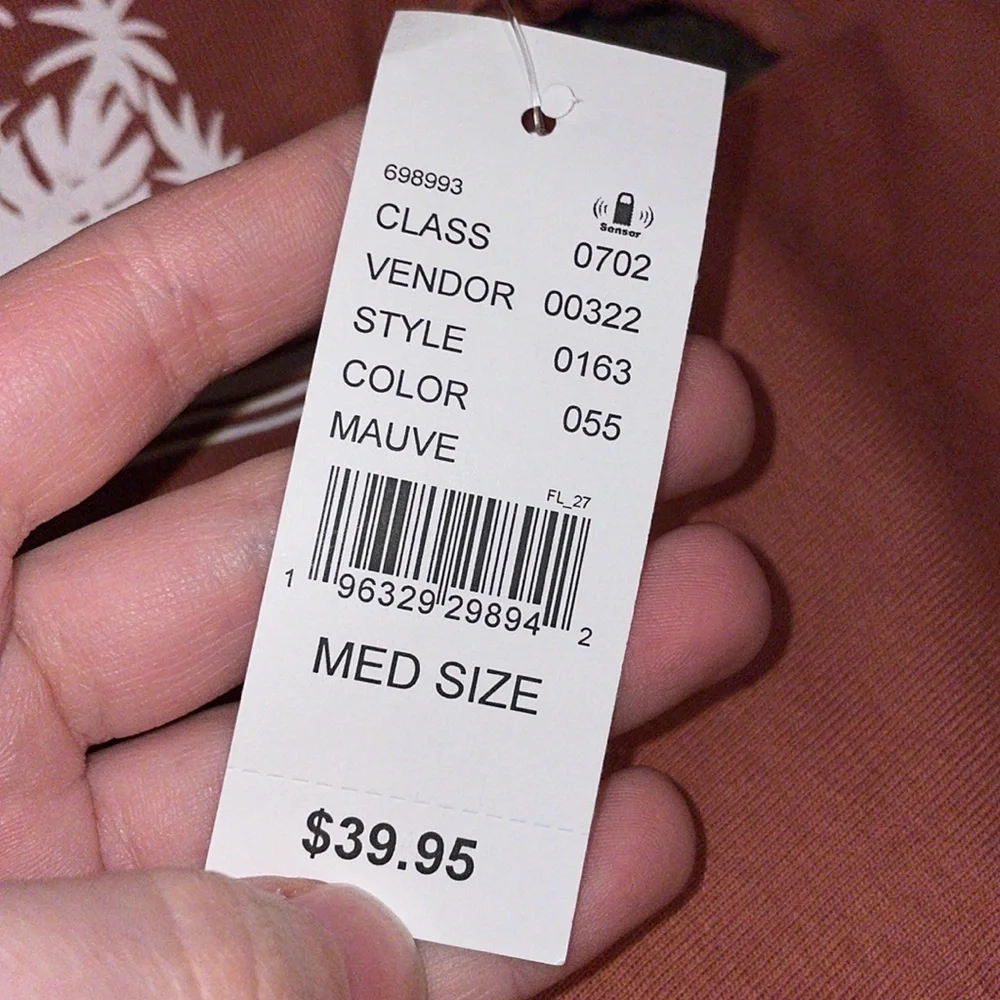 NWT billabong cropped long sleeve